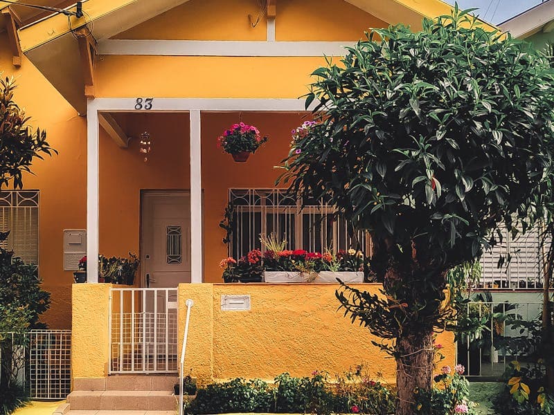 Bellaire Modern Exterior